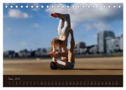 YogaPaare (Tischkalender 2024 DIN A5 quer), CALVENDO Monatskalender - Abbildung 5