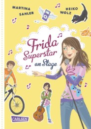 Frida Superstar on stage