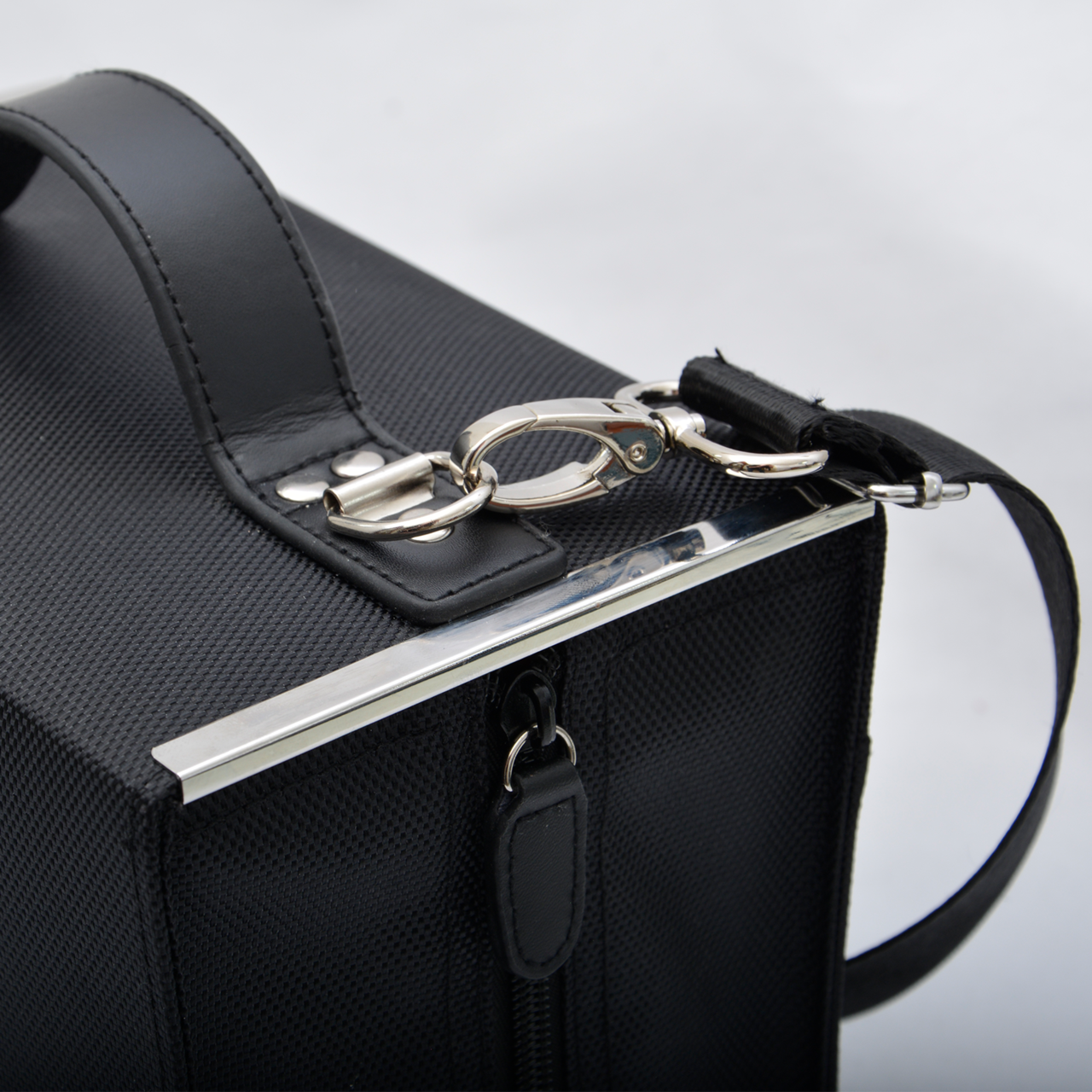 SKIN Tasche Basic Gr.XL onyx-schwarz mit Buchstütze
